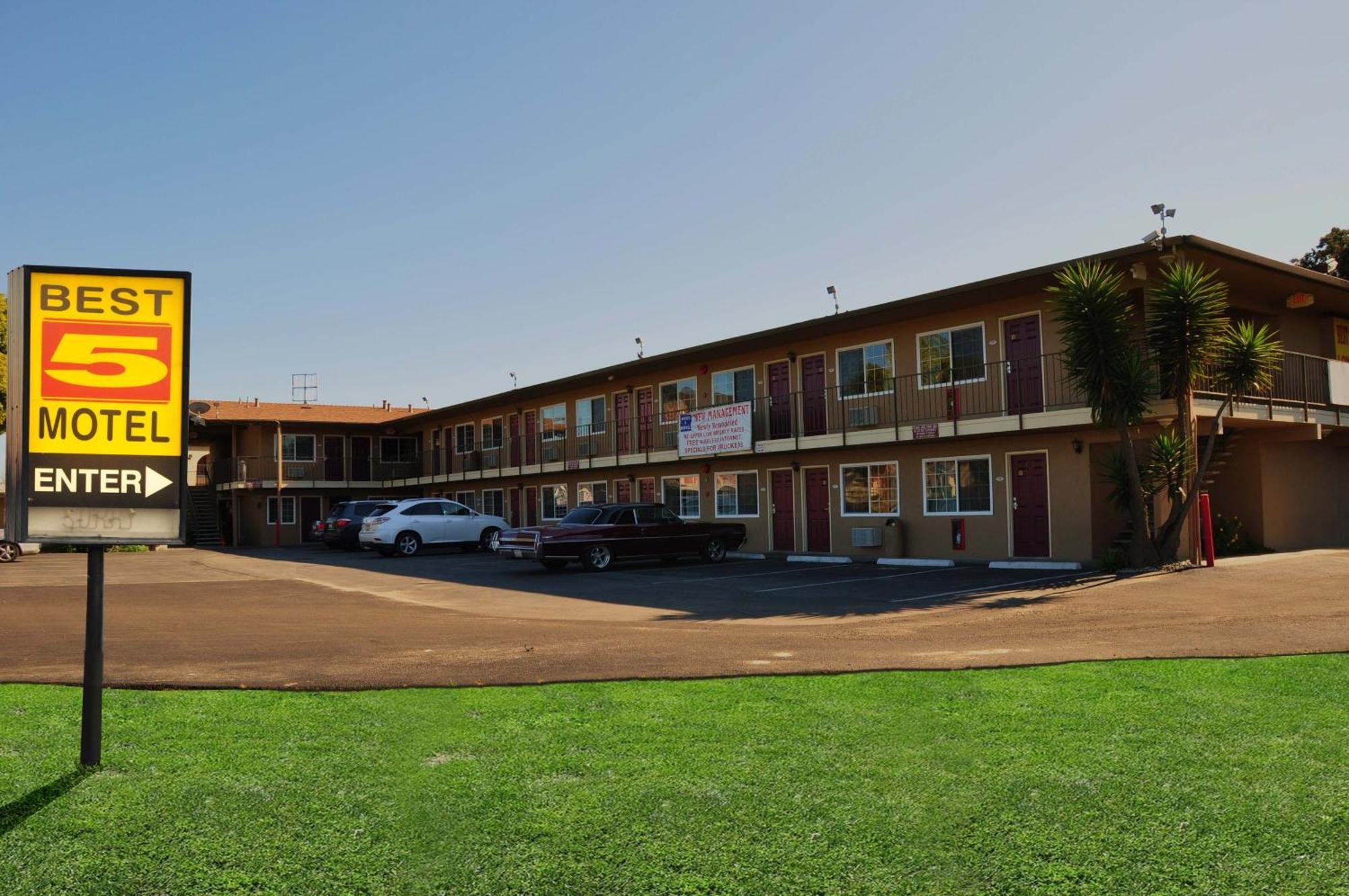 Best 5 Motel Salinas Eksteriør bilde
